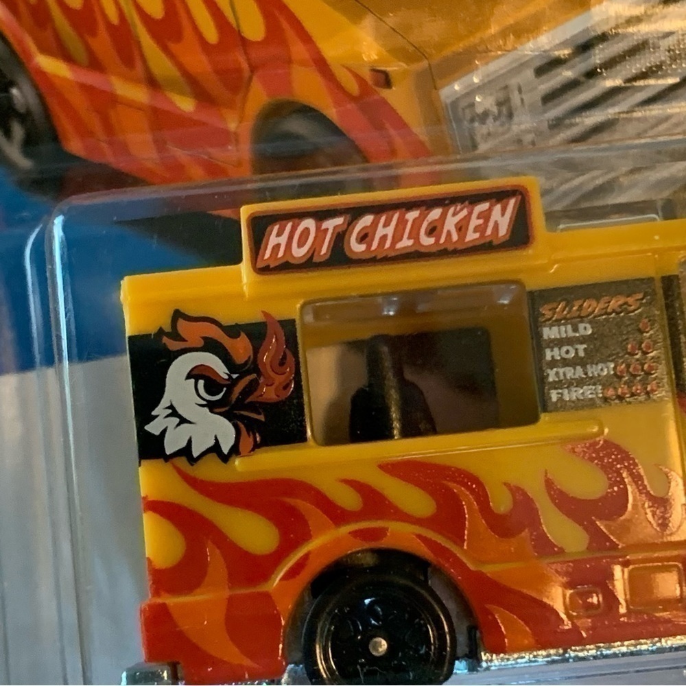 HOT Wheels Quick Bite Hot Chicken (Orange) 2022 Sweet Rides - Picture 6 of 14